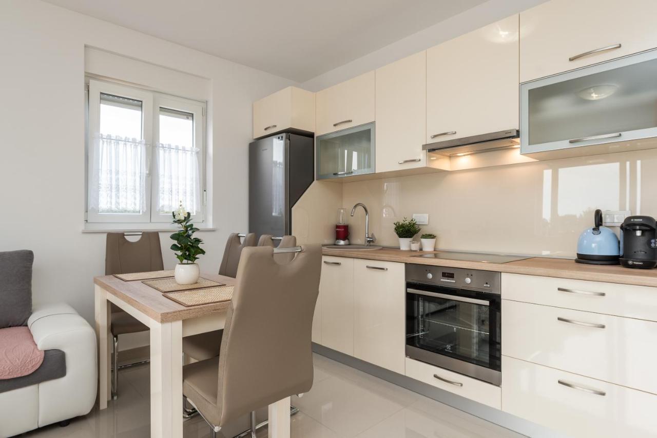 Zoran Brand New Modern Apartments Mandre Buitenkant foto