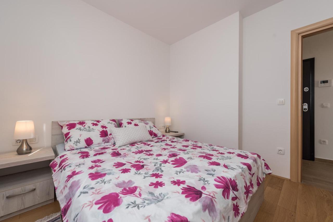 Zoran Brand New Modern Apartments Mandre Buitenkant foto