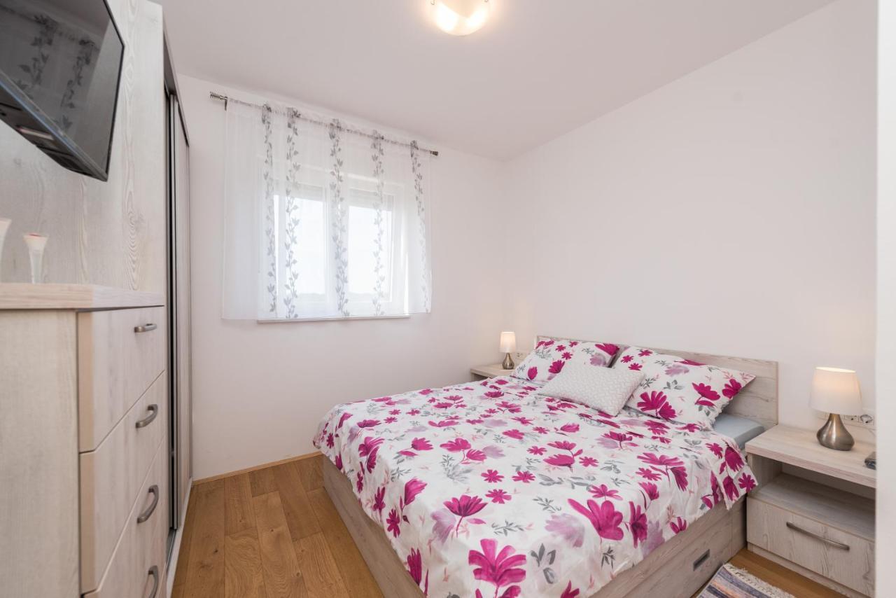 Zoran Brand New Modern Apartments Mandre Buitenkant foto