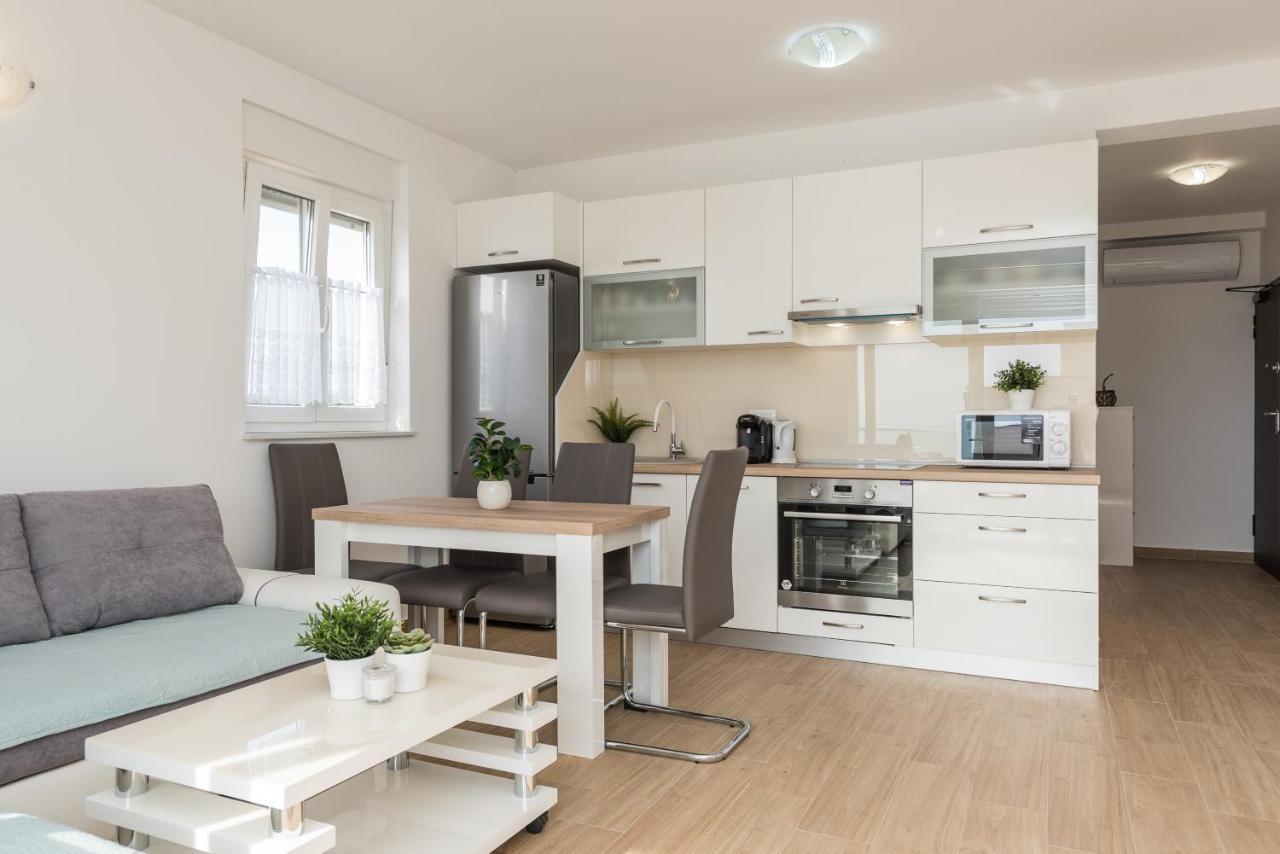 Zoran Brand New Modern Apartments Mandre Buitenkant foto